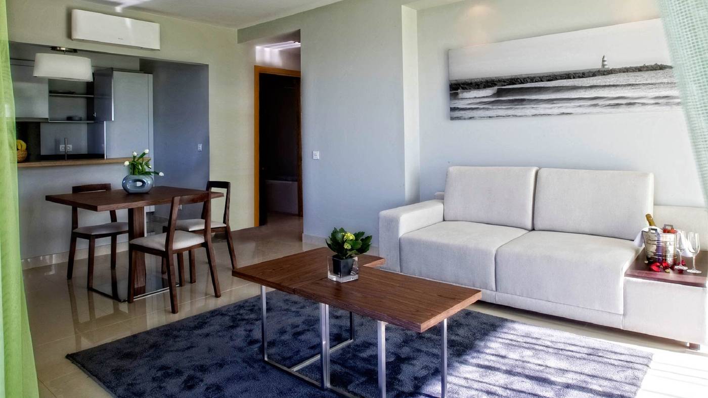 Agua-Hotels-Riverside-Resort---Spa-Room-14