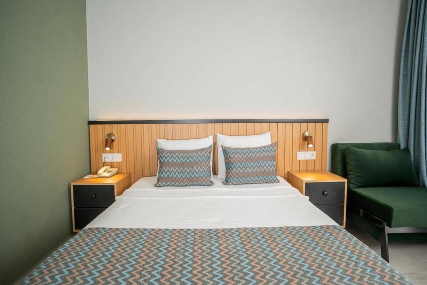 Hotel-Karbel-Sun-Room-47