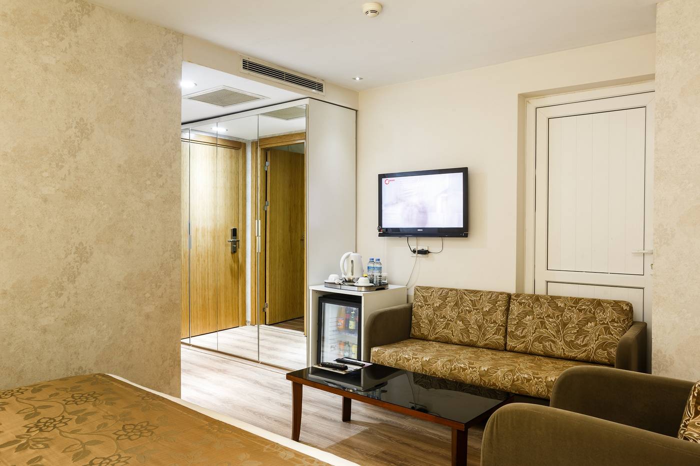 Peninsula-Galata-Boutique-Hotel-Room-3