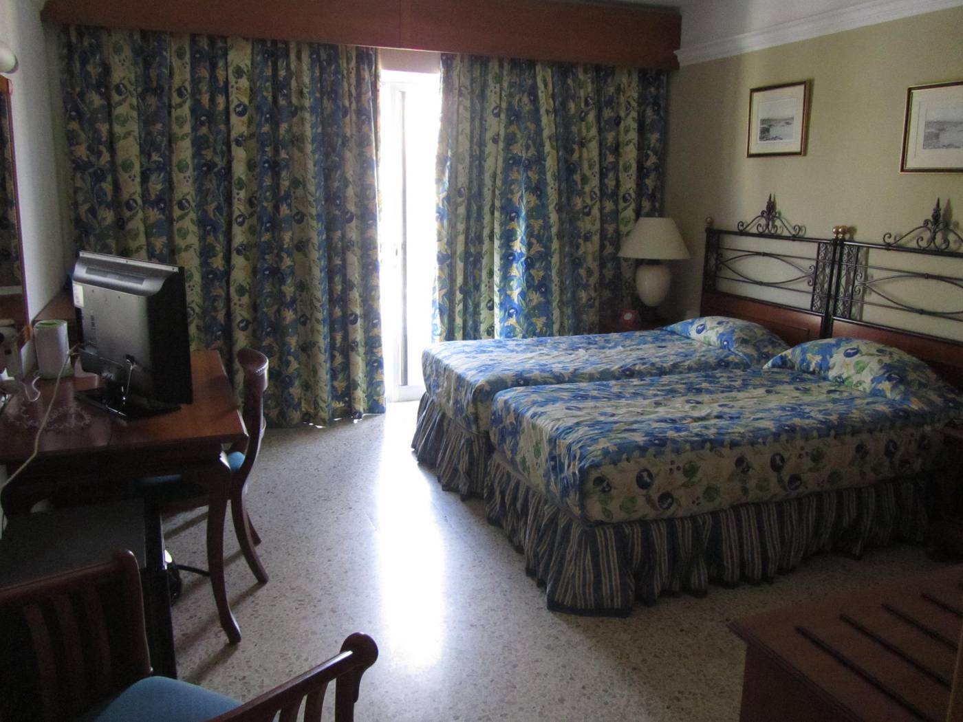 Topaz-Room-15