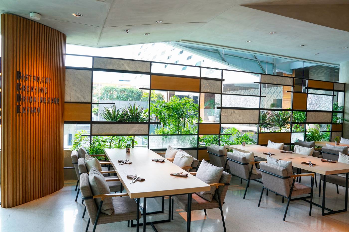 Lit-Bangkok-Hotel-Restaurant-37