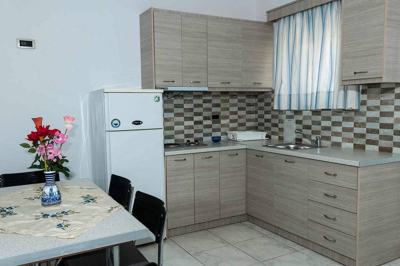 Tom-and-John-s-Apartments-Room-19