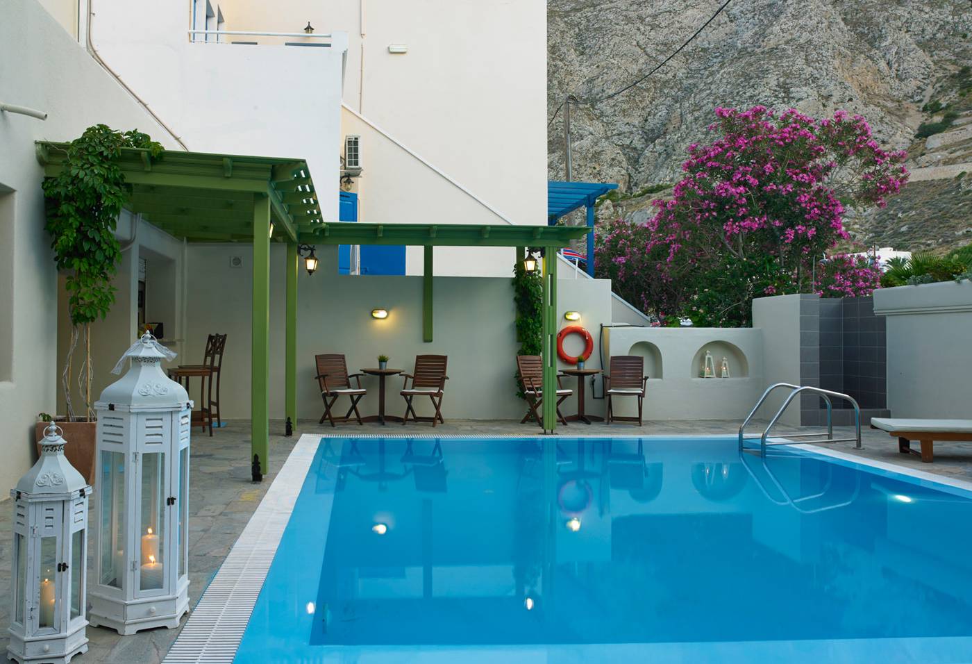 Studios-Marios-Bar-12