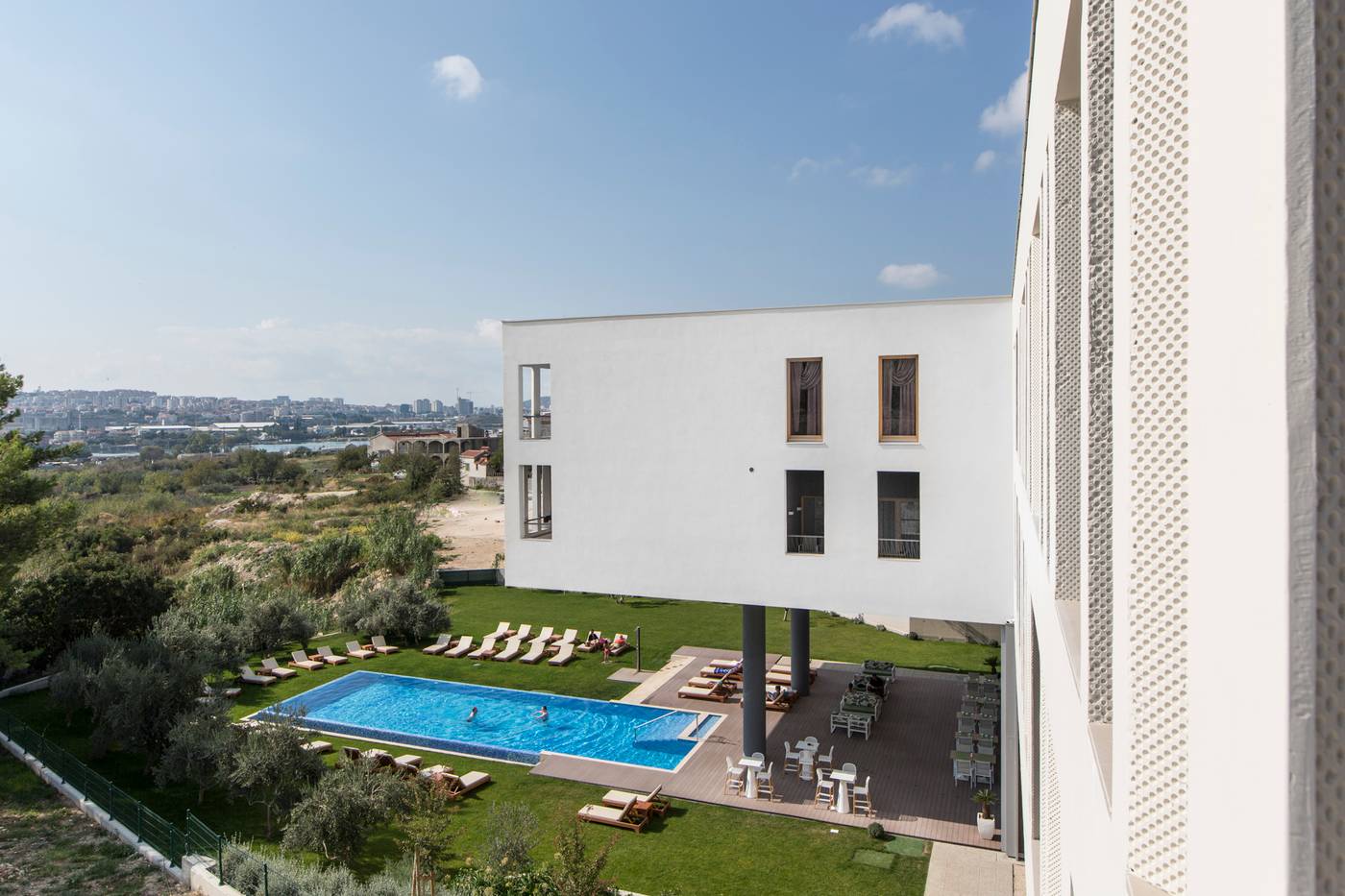 Salona-Palace-Pool-4