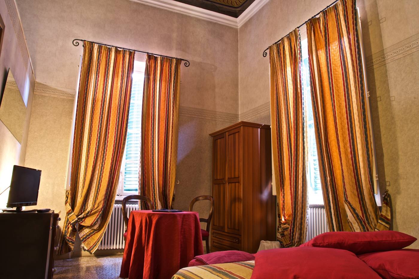 Hotel-La-Luna-Room-26