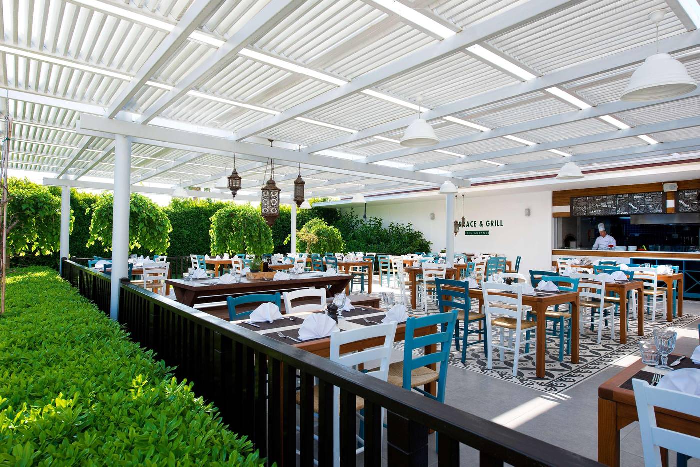 Barut-B-Suites-Restaurant-22