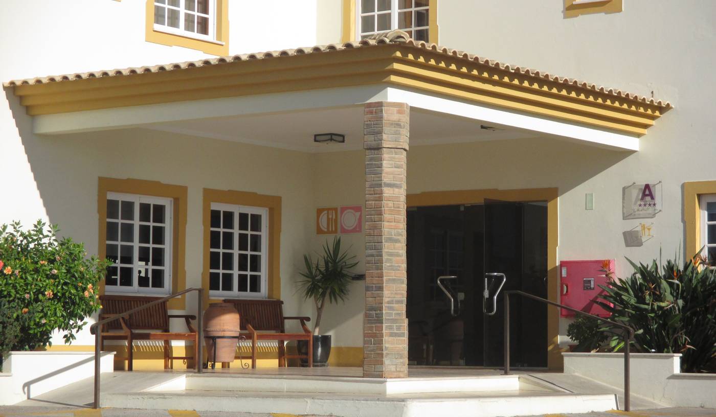 Ponta-Grande-Resort-General-view-10