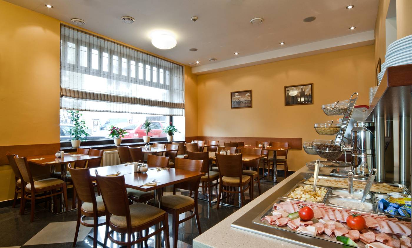 Gloria-Restaurant-13