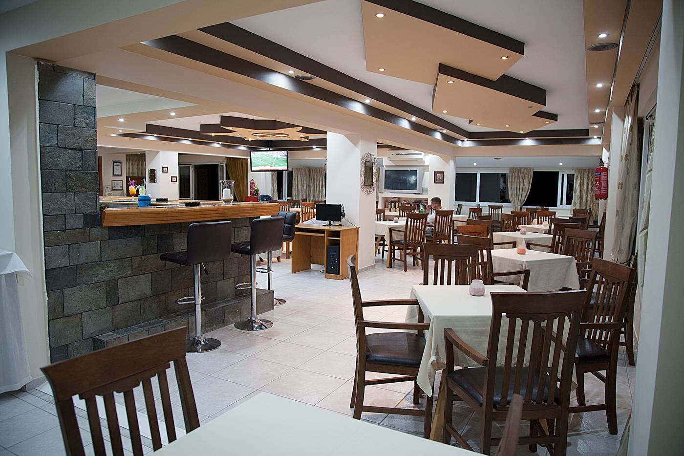 Athinoula-Restaurant-39