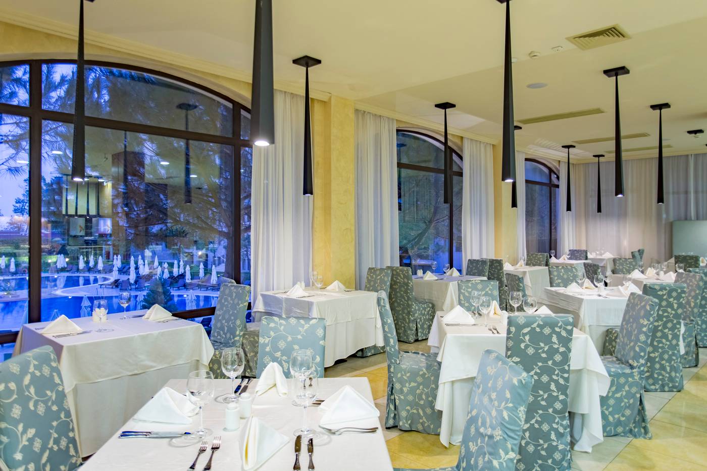 Barcelo-Royal-Beach-Restaurant-44