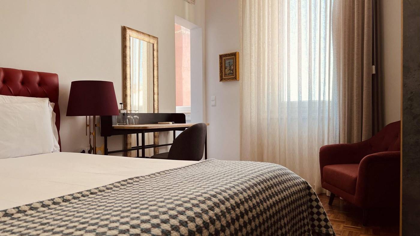 Monte-Belvedere-Hotel-By-Shiadu-Room-15