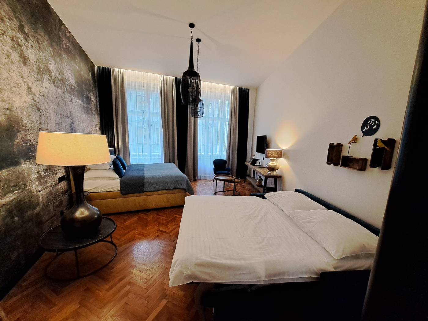 Antik-Hotel-Prague-Room-17