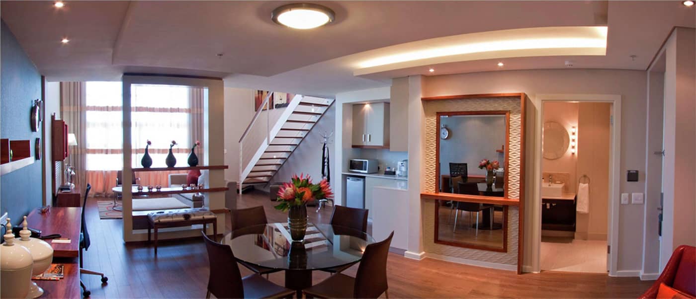 Doubletree-by-Hilton-Cape-Town-Room-43