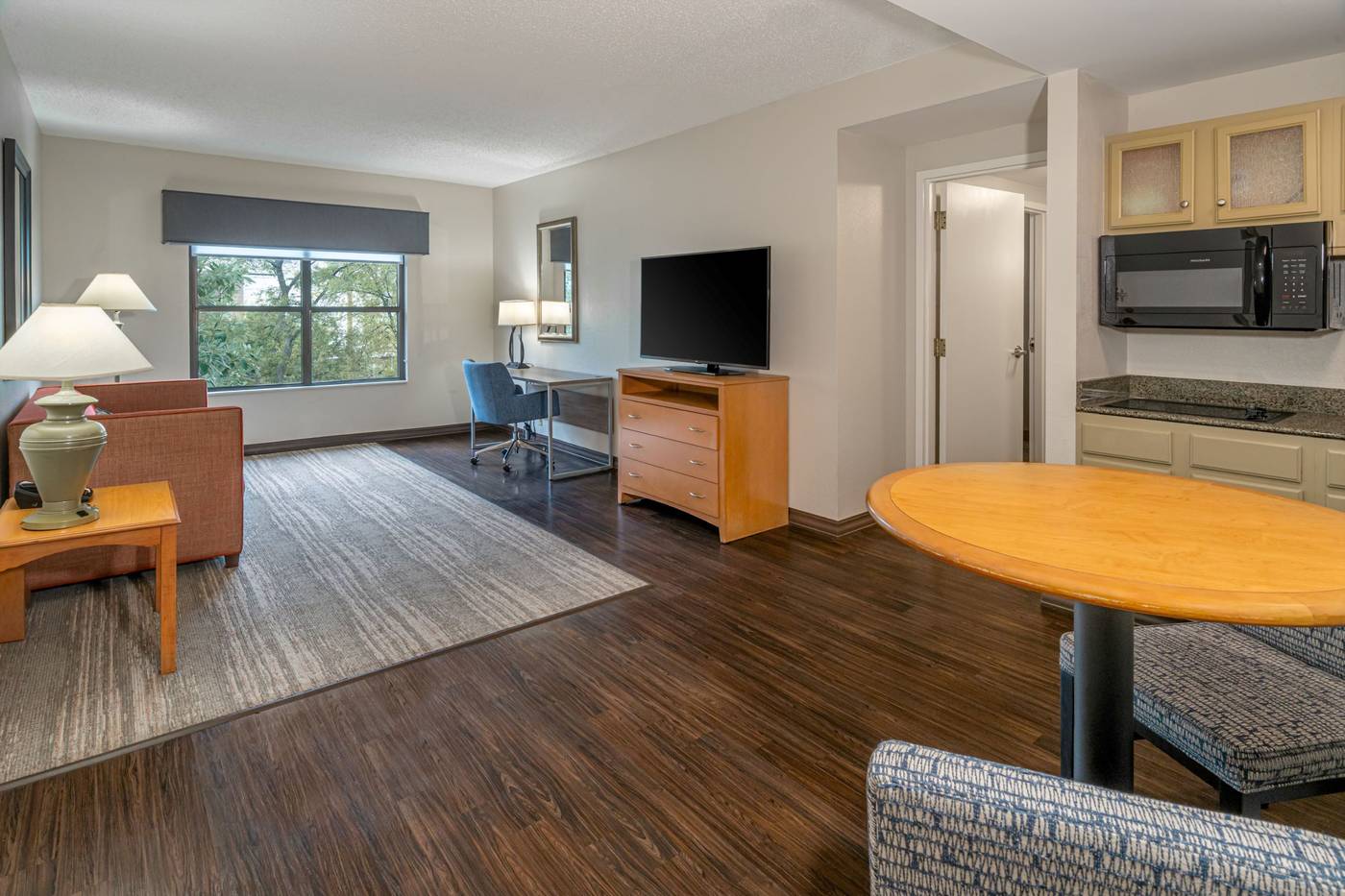 Hampton Inn & Suites Elliston Place Nashville-United States-NASHVILLE-Room-8