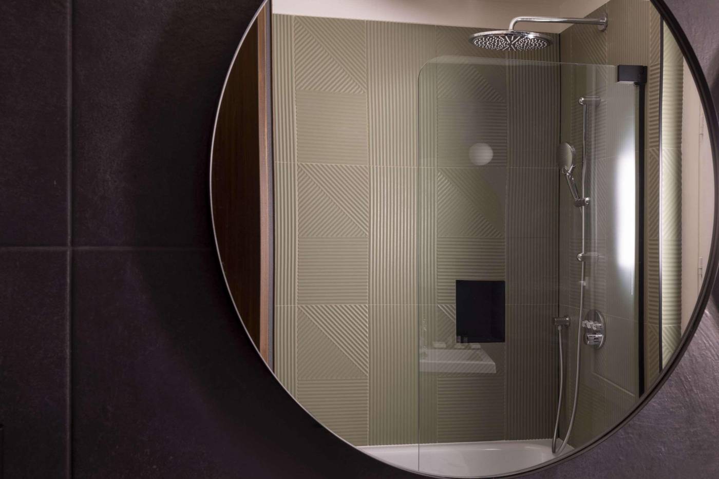 Paris-Art-Hotel-Quartier-Latin-By-Malone-Room-54