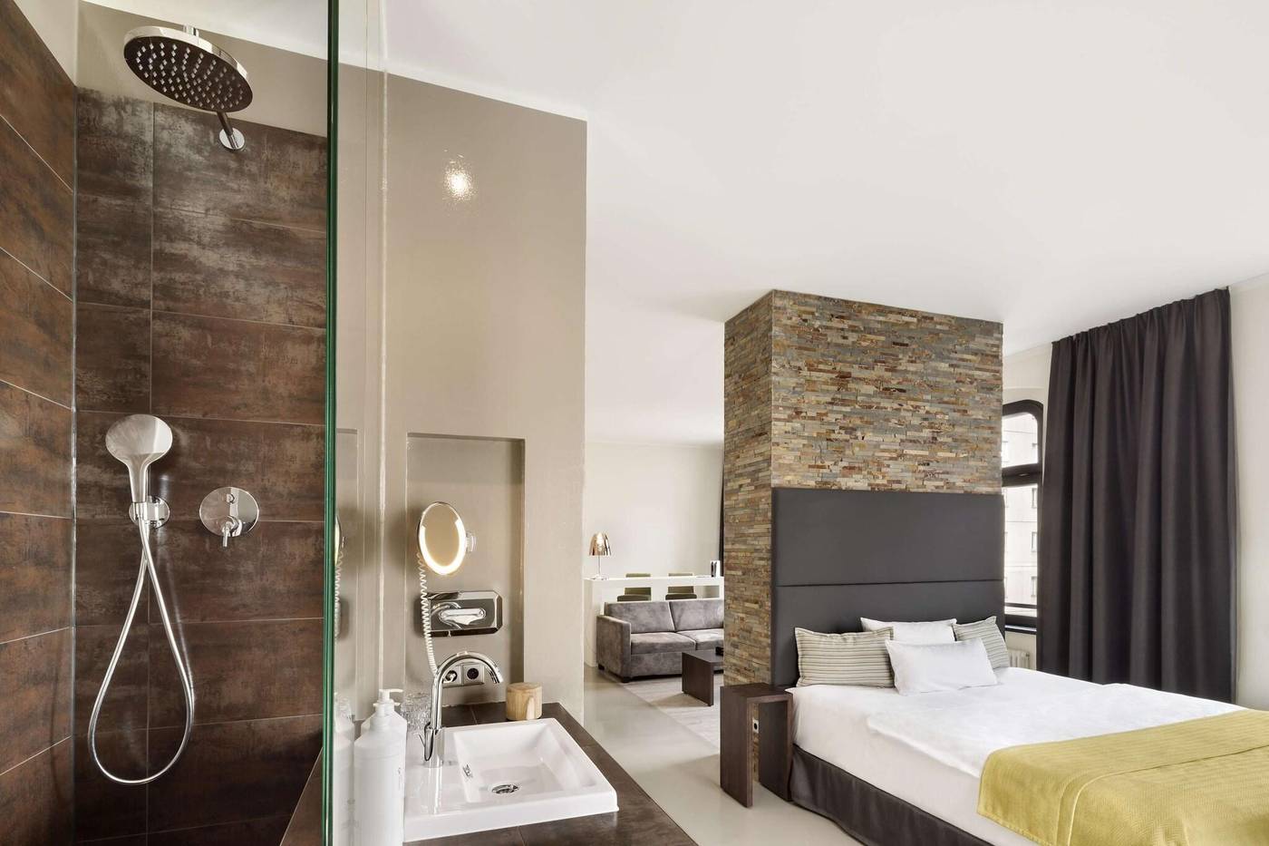 Lux-11-Berlin-Mitte-Room-33