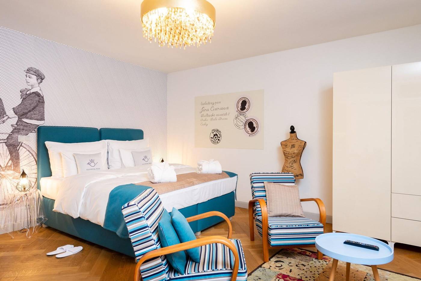 Old-Royal-Post-Hotel-Room-59