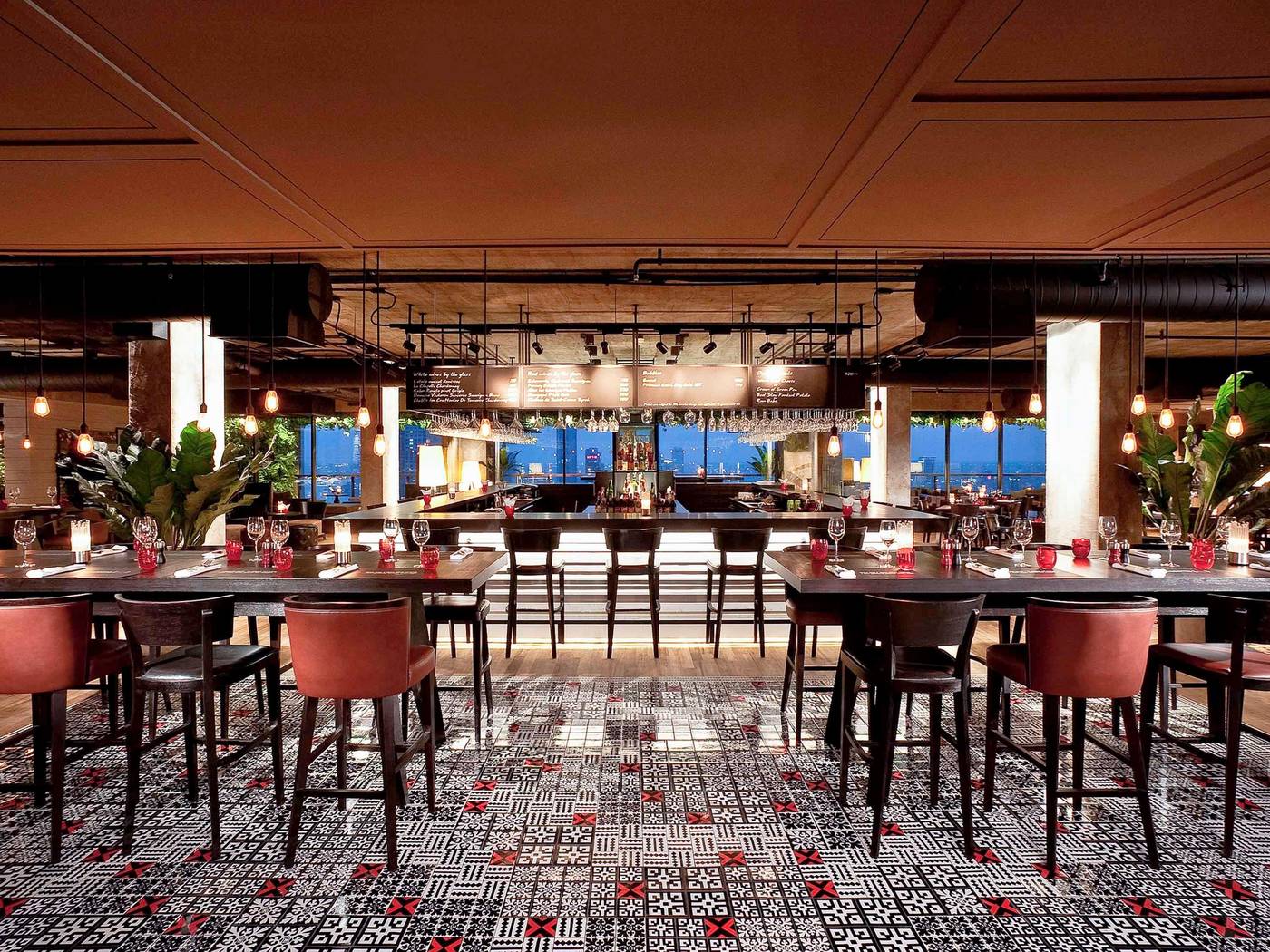 Pullman-Bangkok-Hotel-G-Bar-50