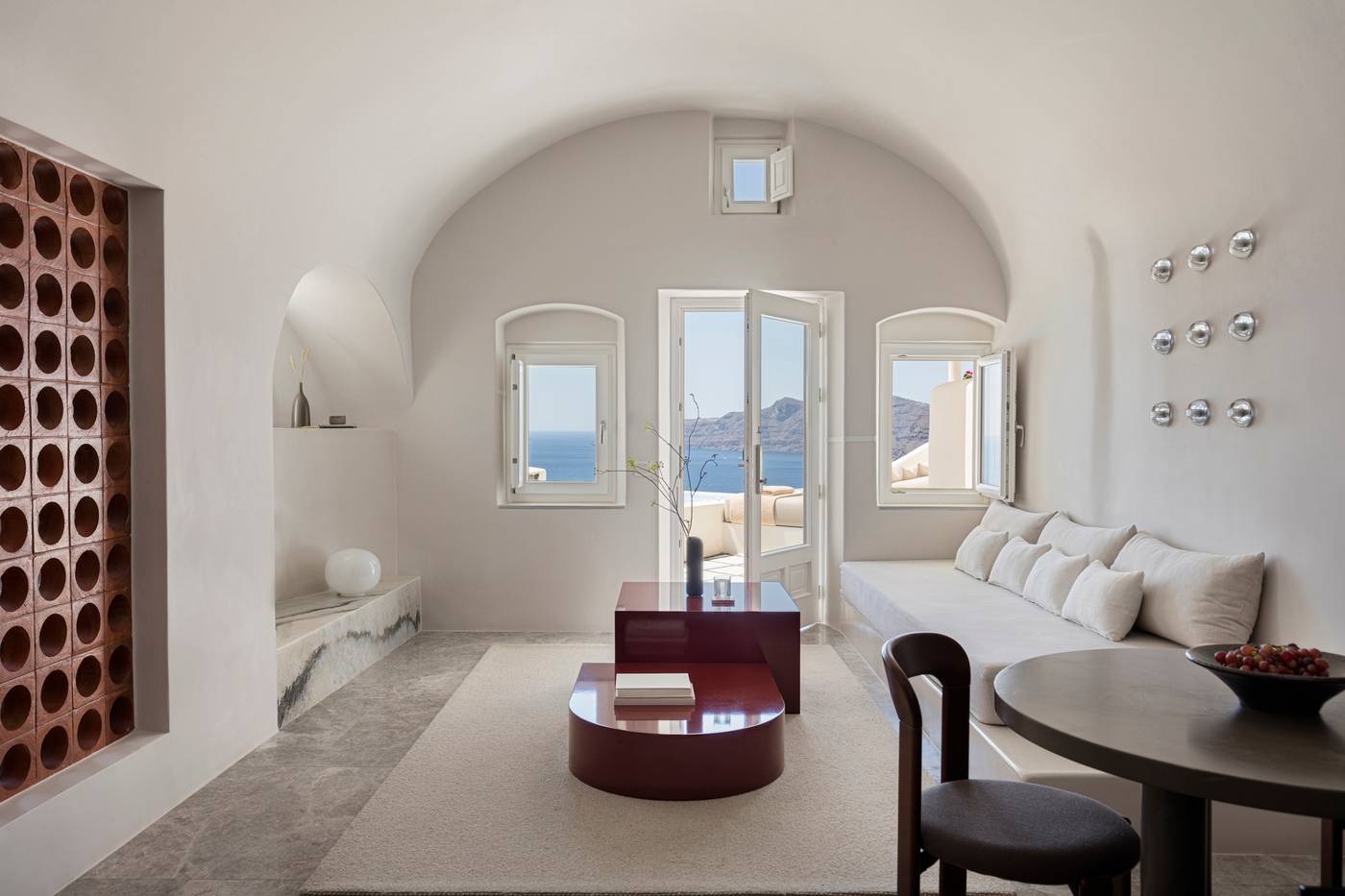 Canaves-Oia-Suites---Adults-Only-Room-17