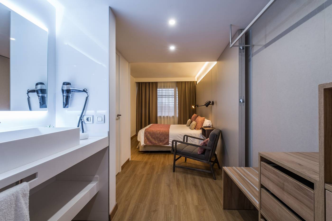 Aptos-Eurobuilding-2-Room-32