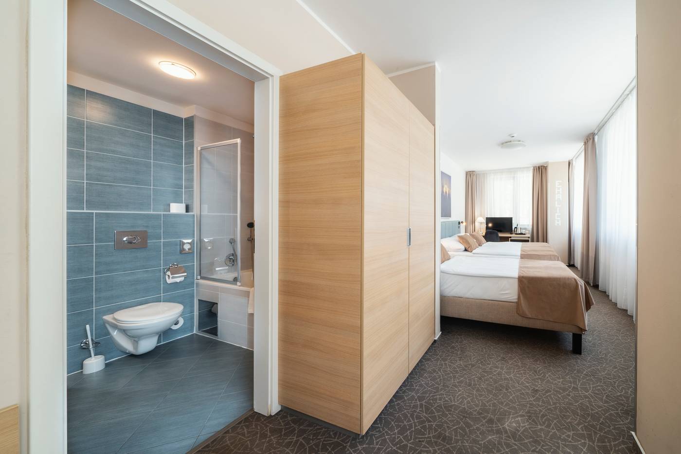 Ehrlich-Hotel-Room-18