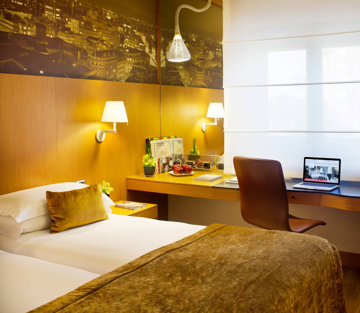 Starhotels-Tourist-Room-24
