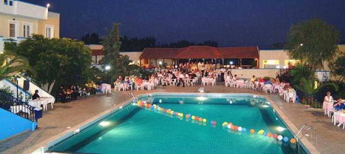 Alexander-House-Hotel-Pool-9