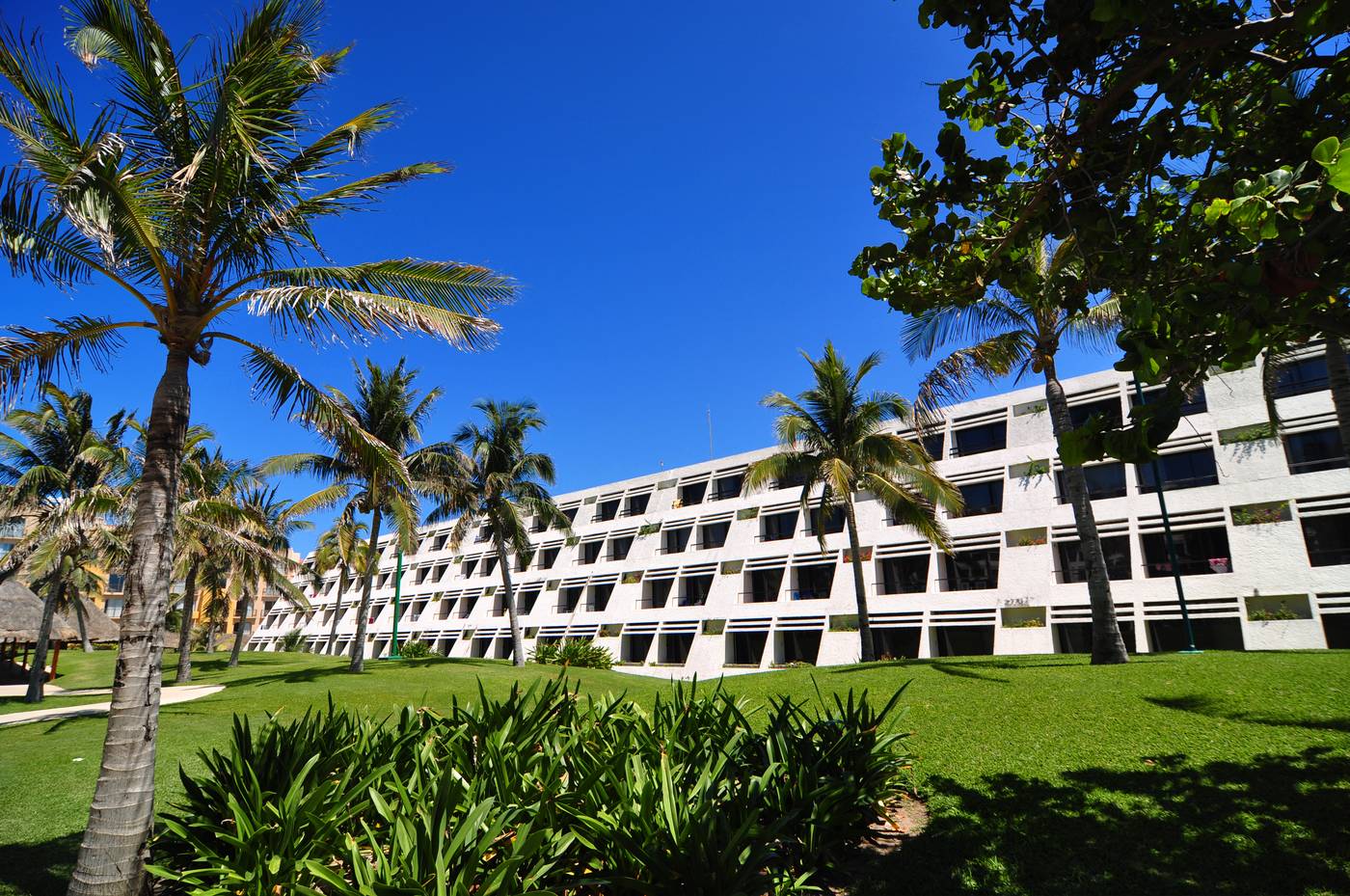 Grand-Oasis-Cancun-General-view-15