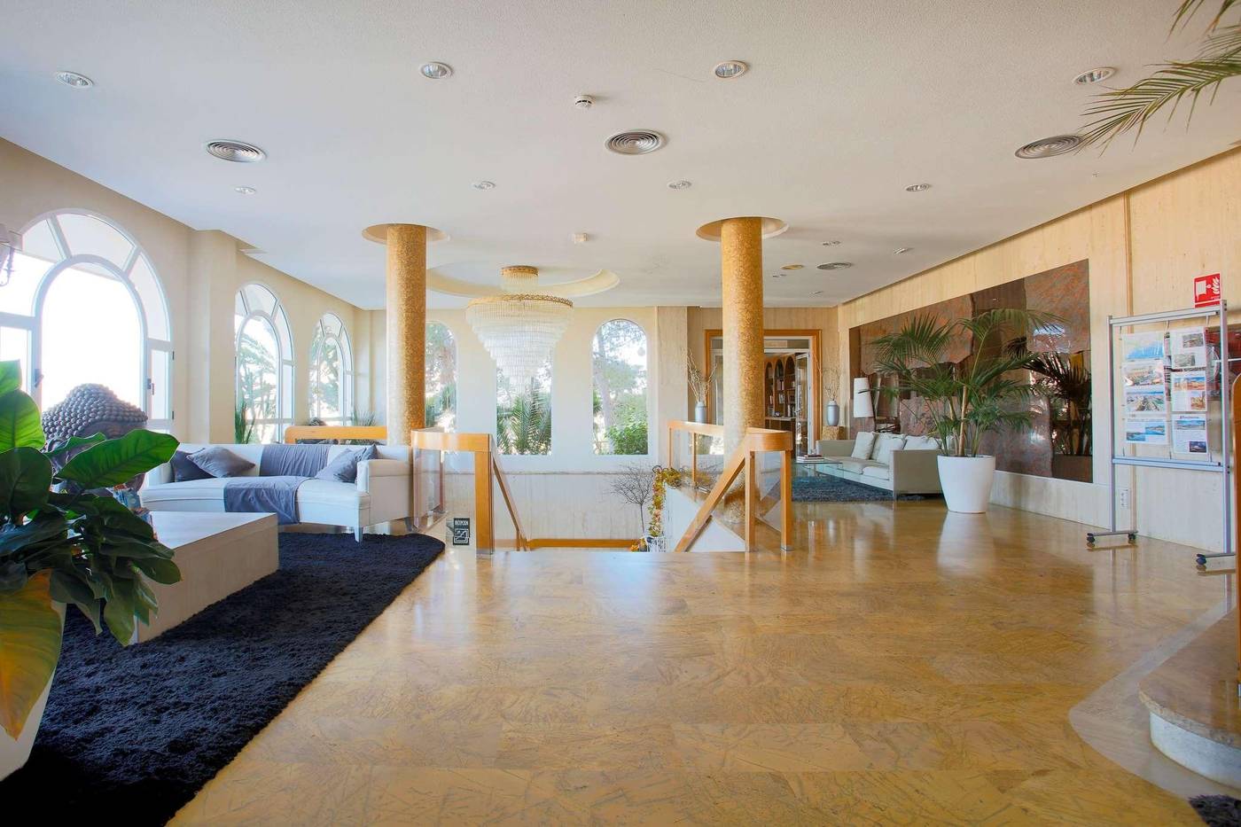 Ramada-Resort-by-Wyndham-Puerto-de-Mazarron-Lobby-56