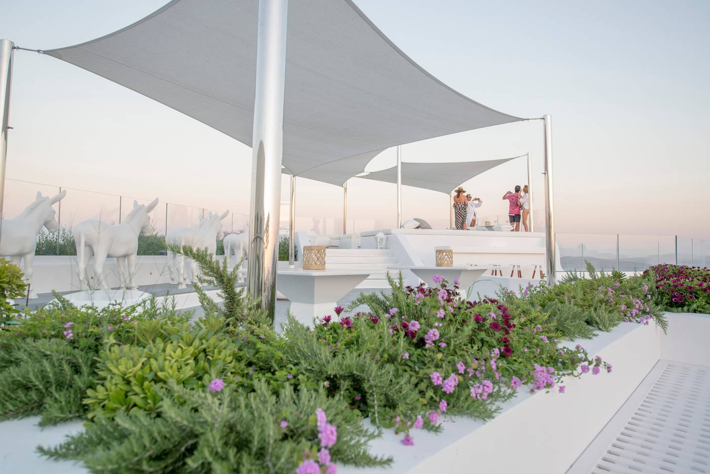 Canaves-Sunday-Terrace-5