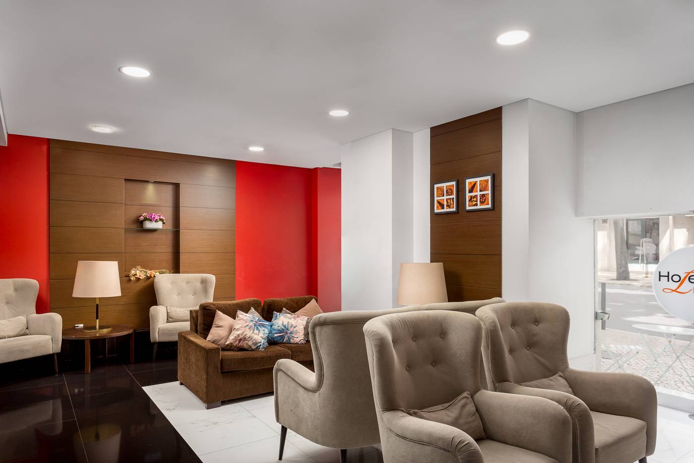 Hotel-Luena-Lobby-13