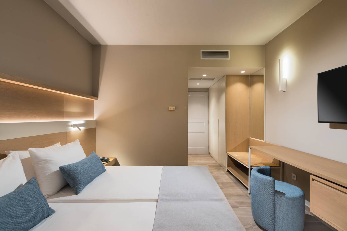 Aeolos-Beach-Room-29