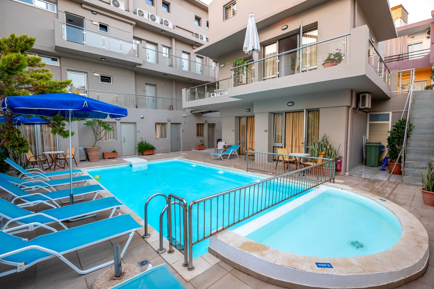 Blue-Sky-Pool-4