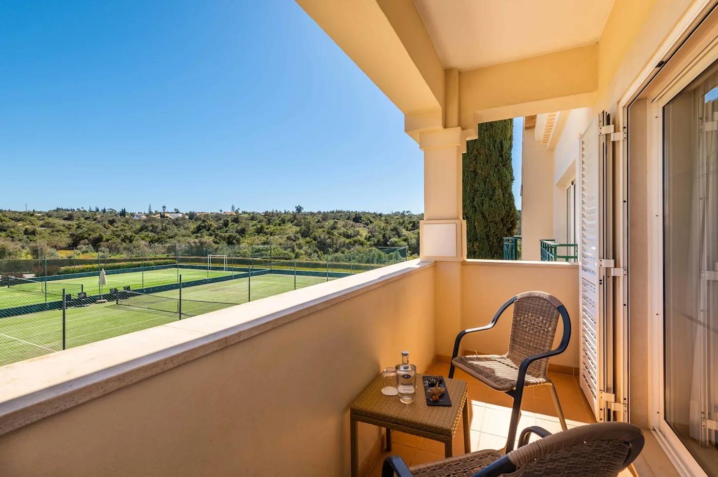 Vale-D-Oliveiras-Quinta-Resort-And-Spa-Room-91