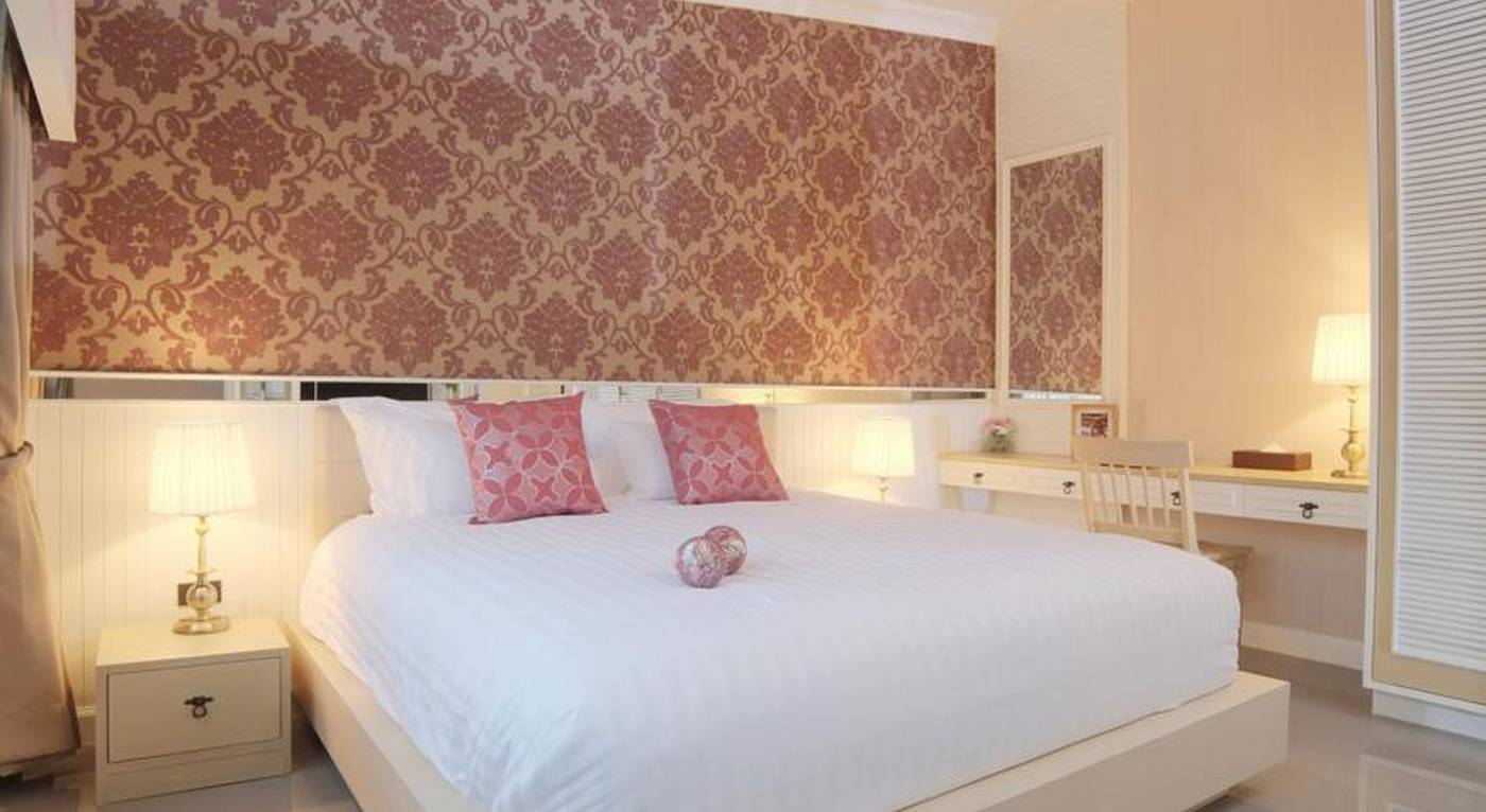 The-Raya-Surawong-Bangkok-Room-22