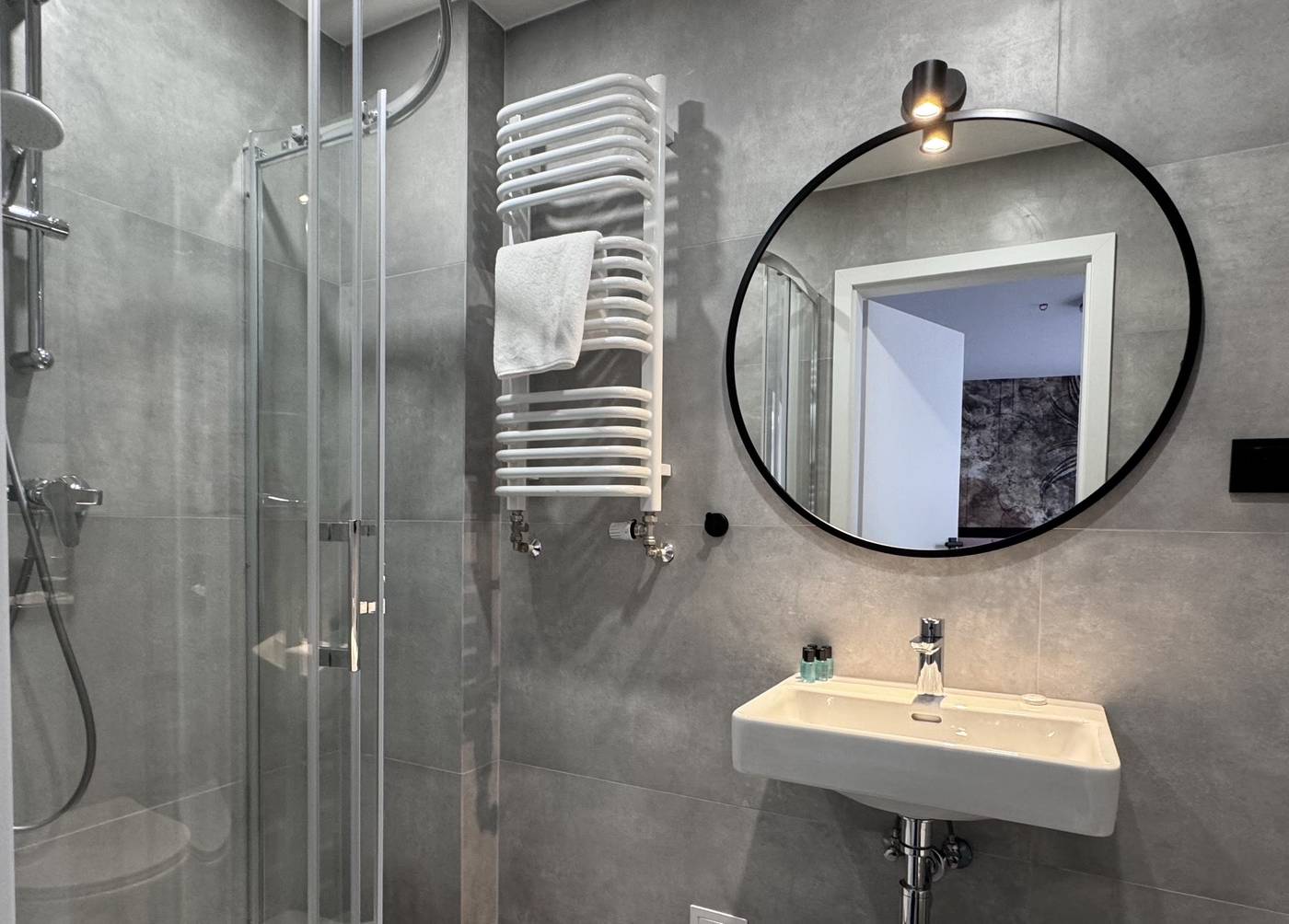 Cube-House-Aparthotel-General-view-12