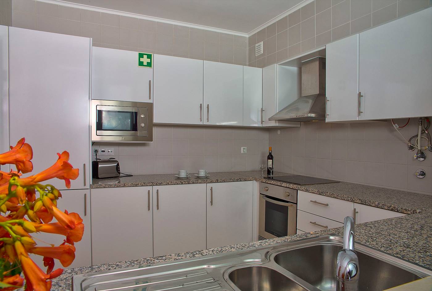 Alto-Fairways-Room-11