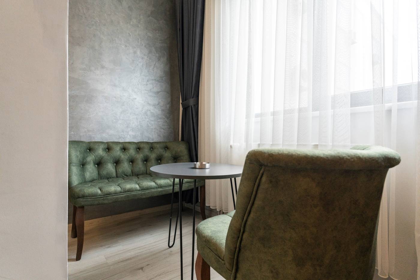 Monezza-Hotel-Room-19