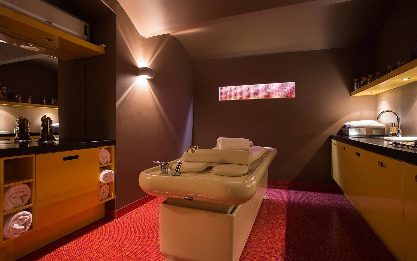 Le-Palais-Art-Hotel-Prague-Sports-and-Entertainment-50