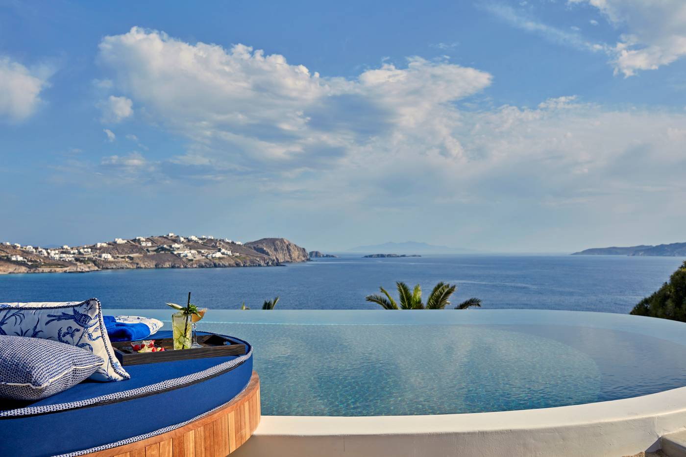 Katikies-Mykonos---The-Leading-Hotels-Of-The-World-Pool-7