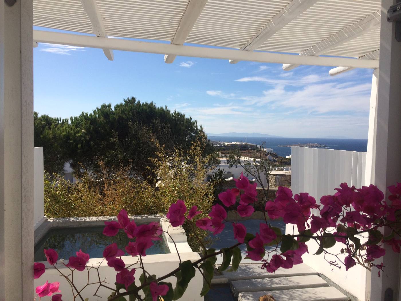 Ostraco-Luxury-Suites-Room-19