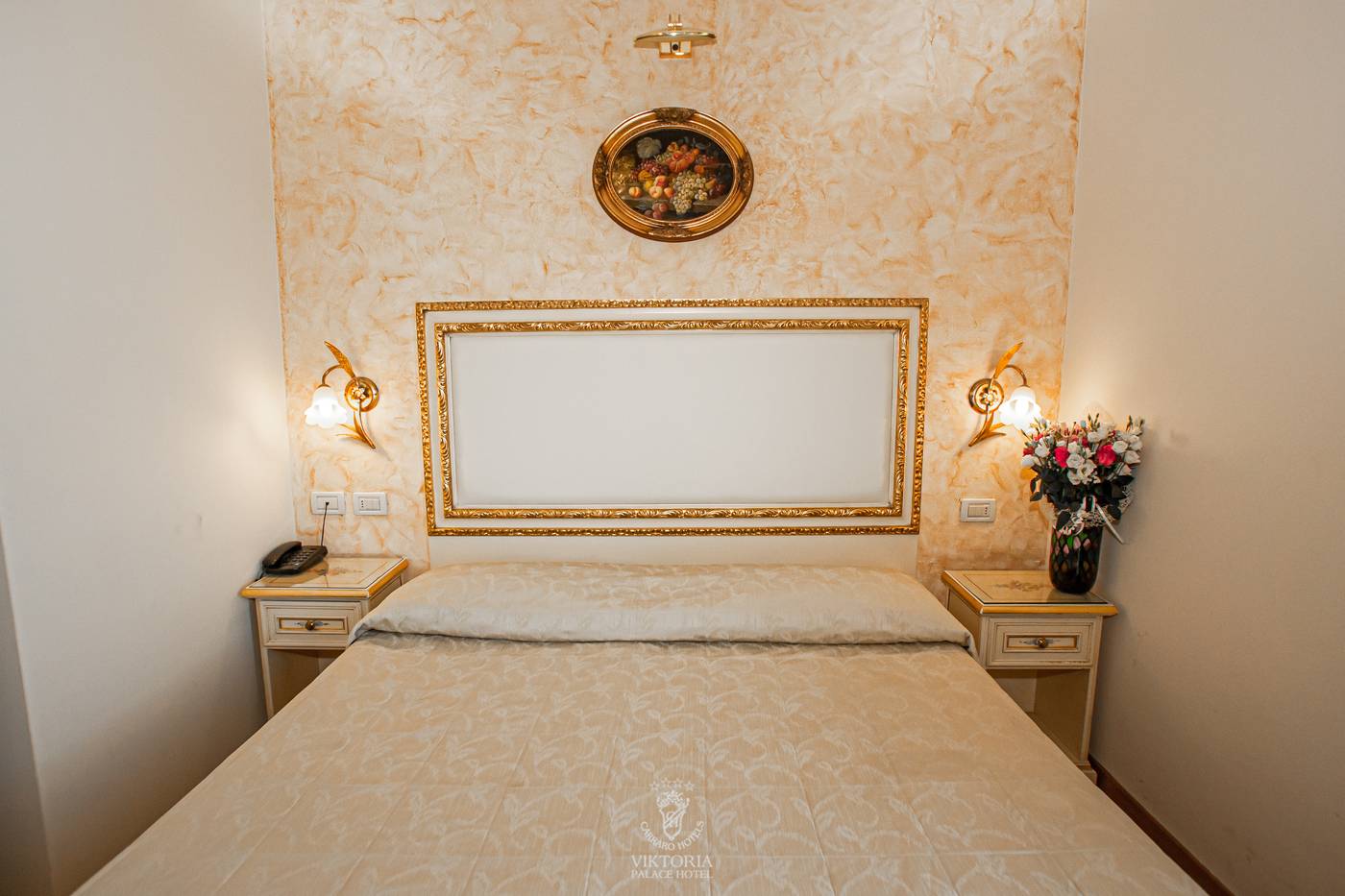 Viktoria-Palace-Room-19