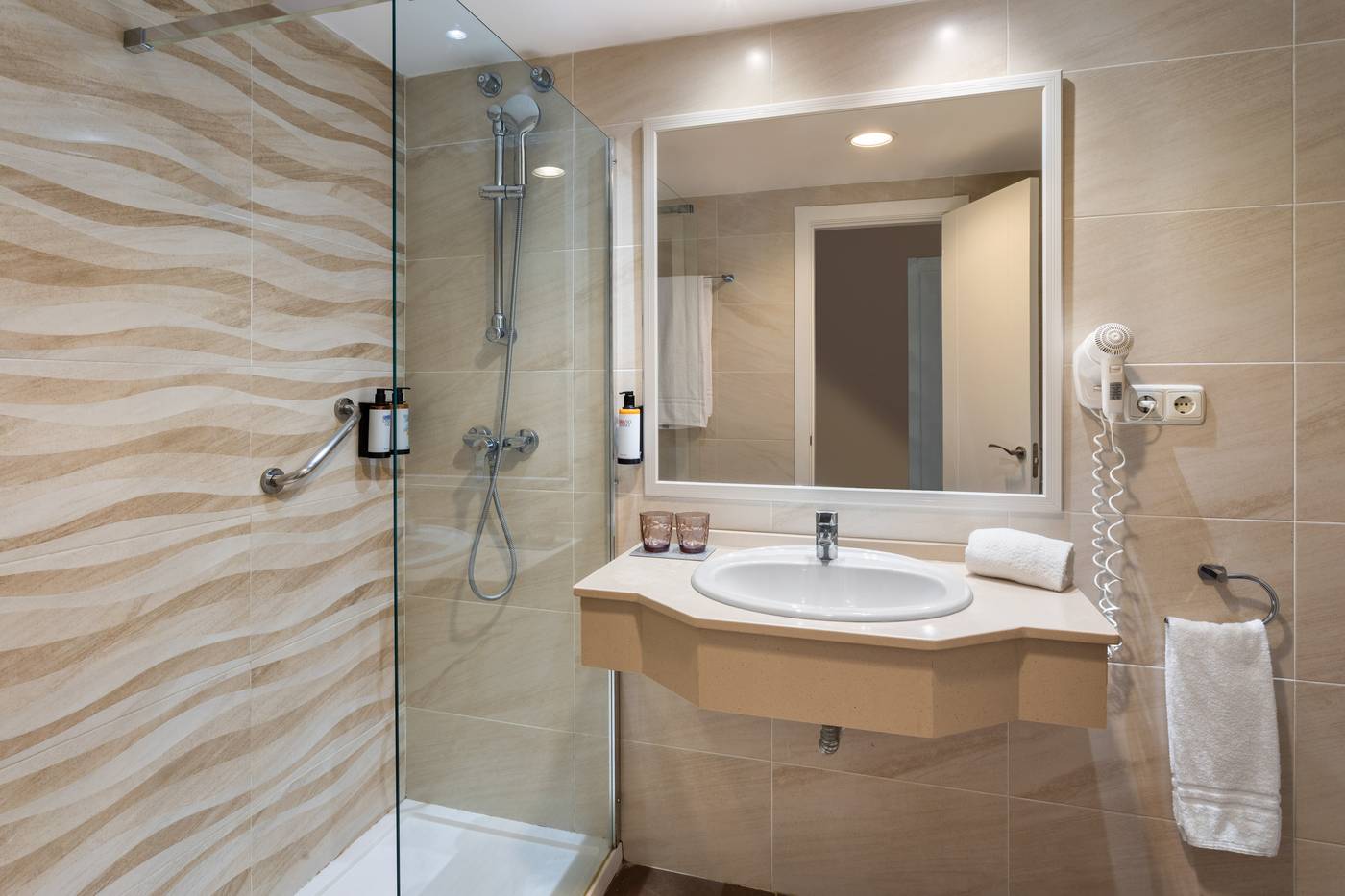 05.06.25 Sol Sancti Petri