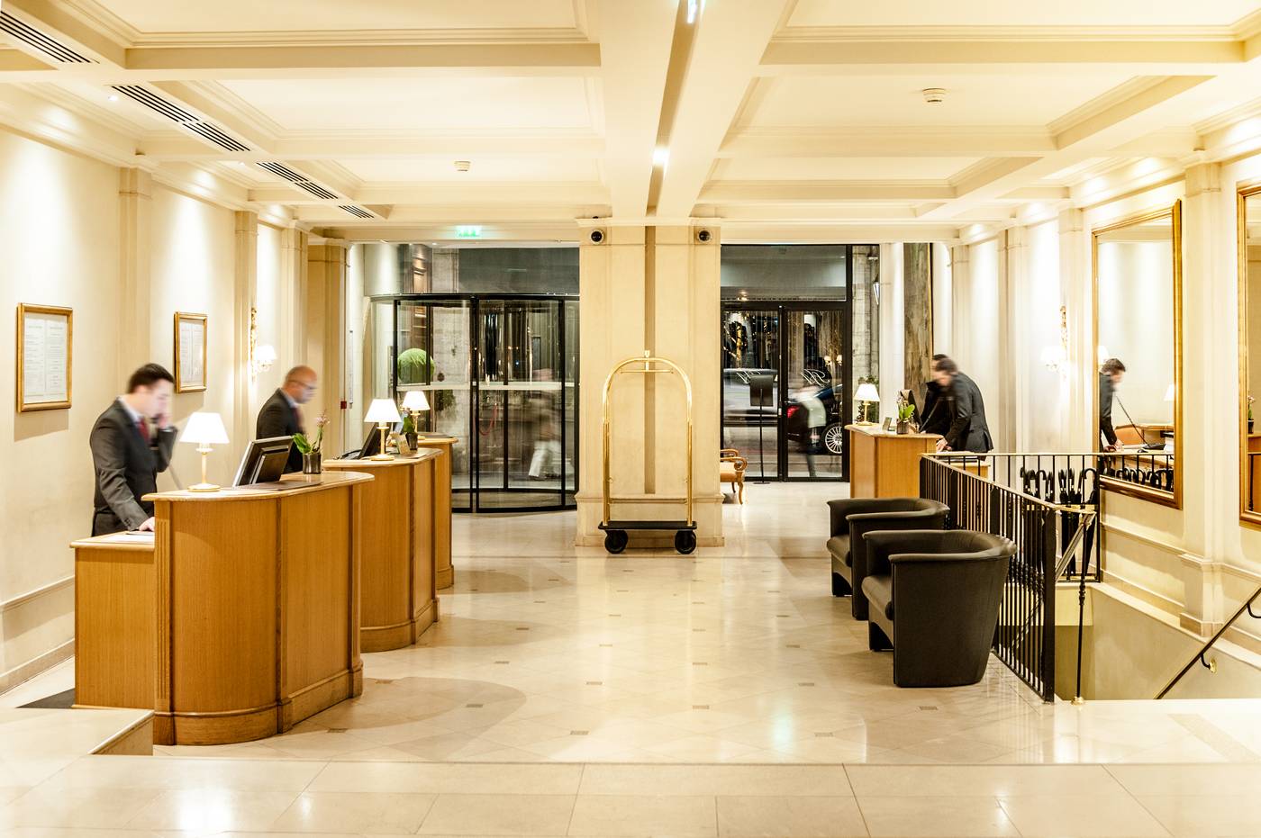 Saint-James-Albany-Paris-Hotel-Spa-Lobby-19