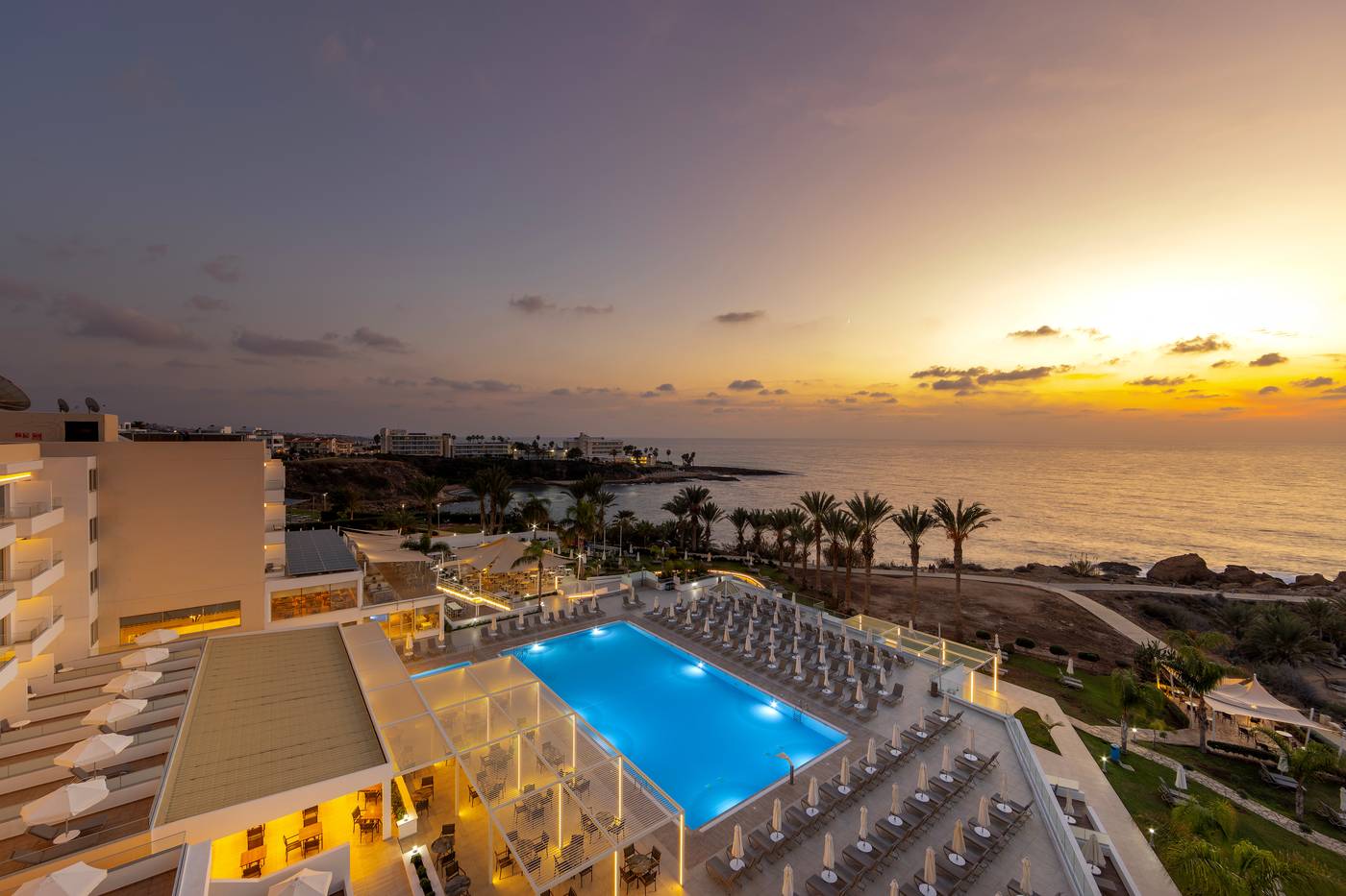 Queens-Bay-Hotel-General-view-17