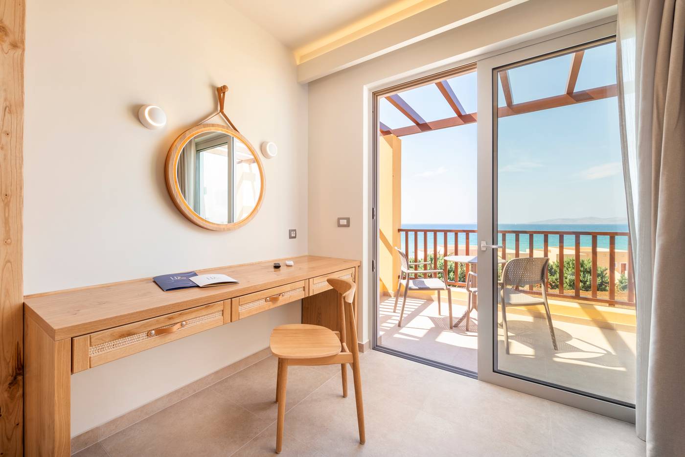 Horizon-Beach-Resort-Room-38