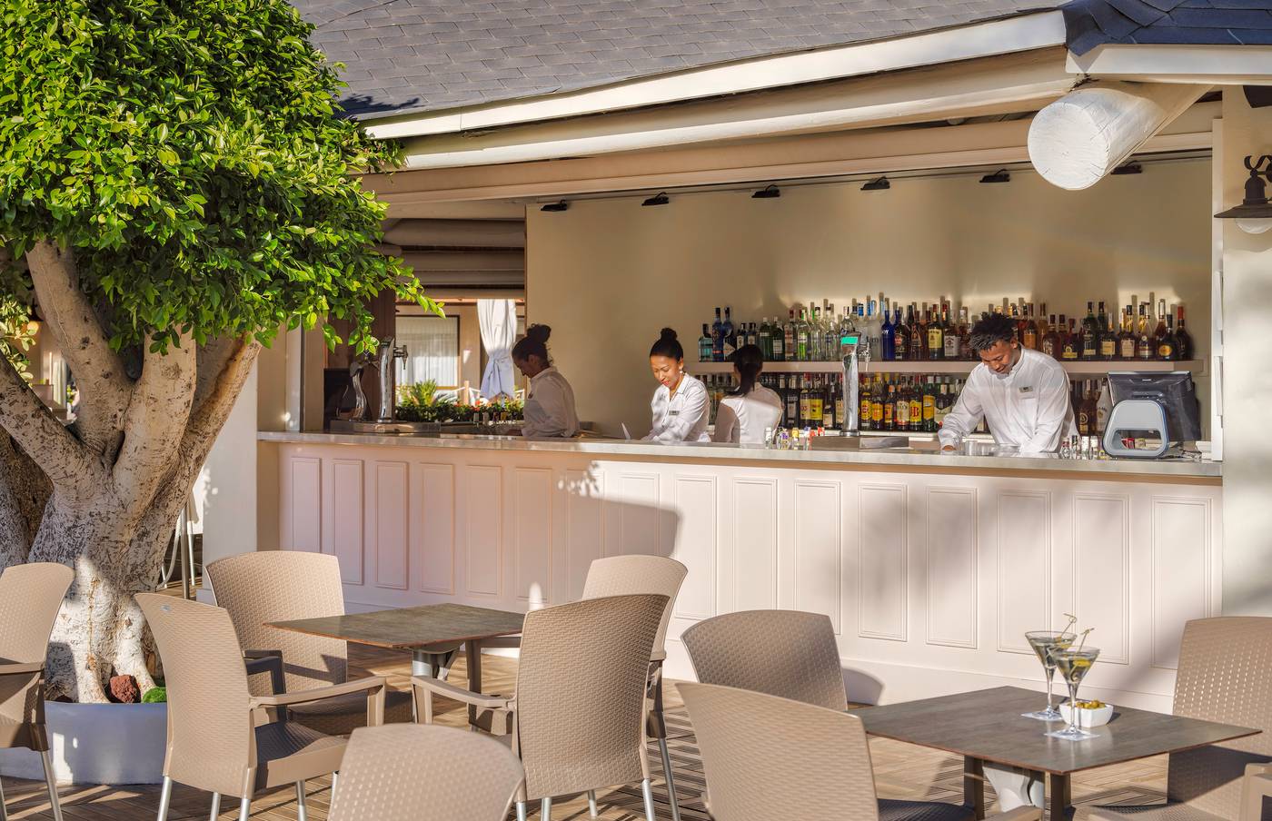 H10-Conquistador-Bar-17