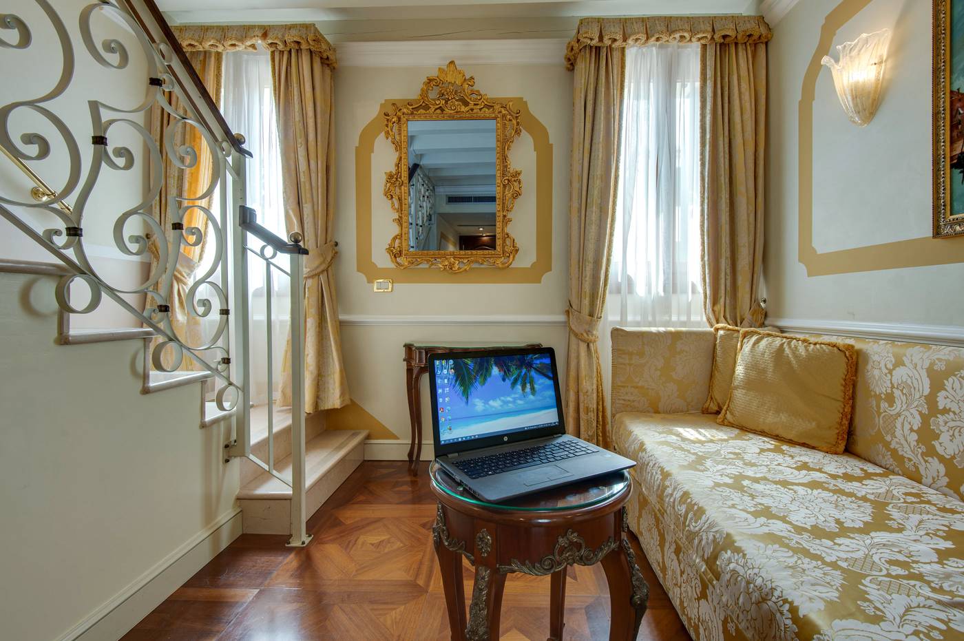 Hotel-Canal-Grande-Room-40