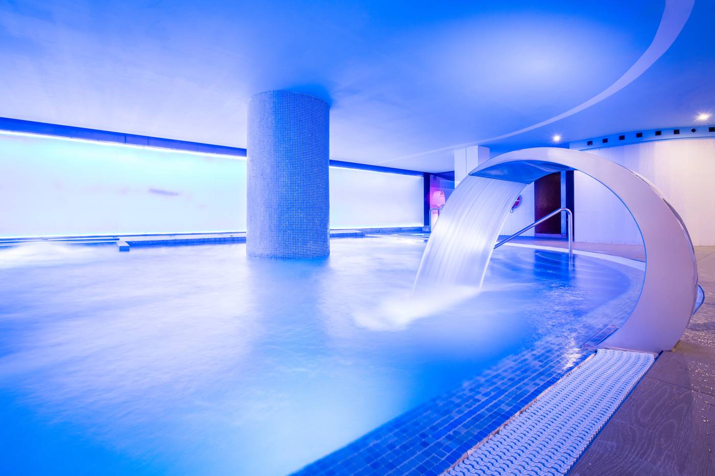 Alexandre-Hotel-La-Siesta-Sports-and-Entertainment-54