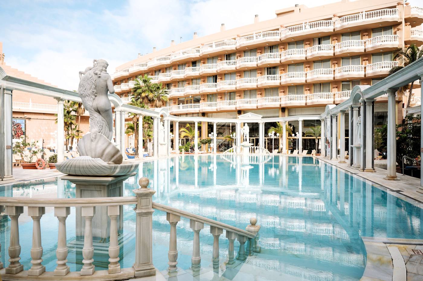 Cleopatra-Palace-Hotel-Pool-2